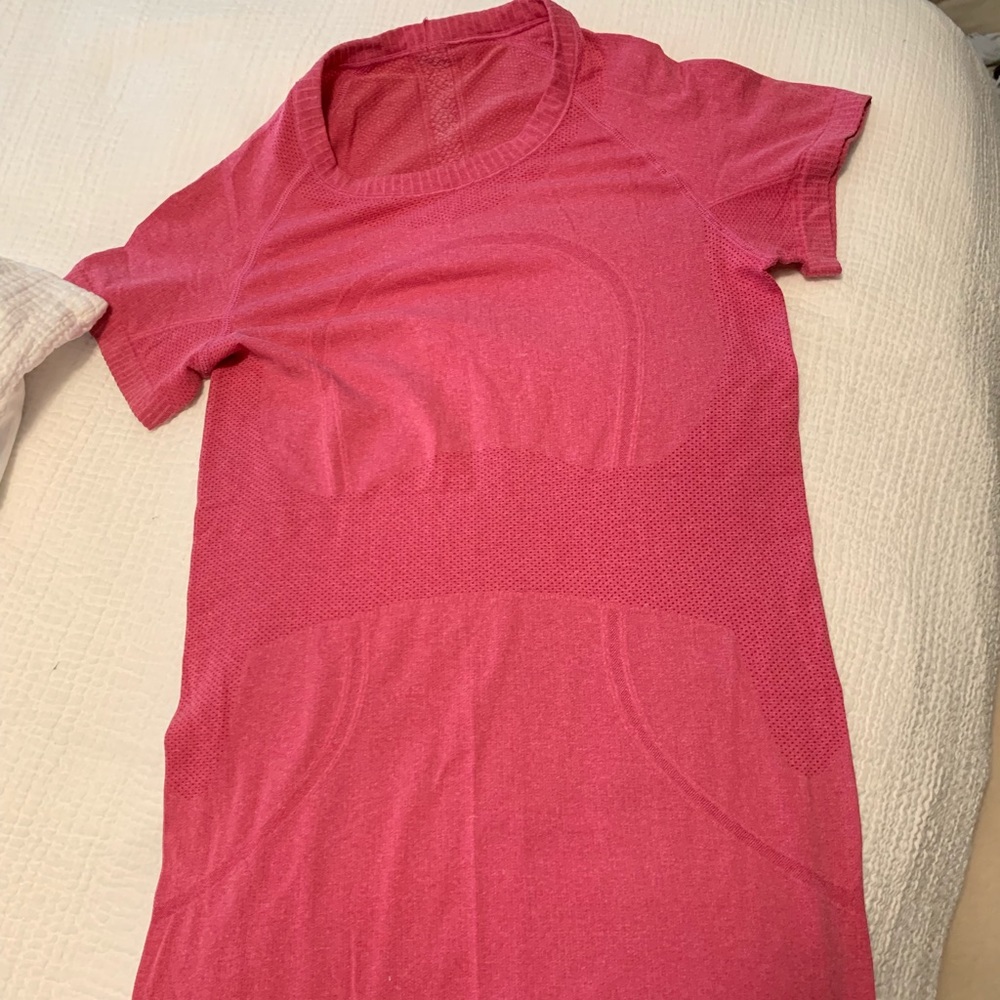 Lululemon Swiftly Tech Short Sleeve Crew